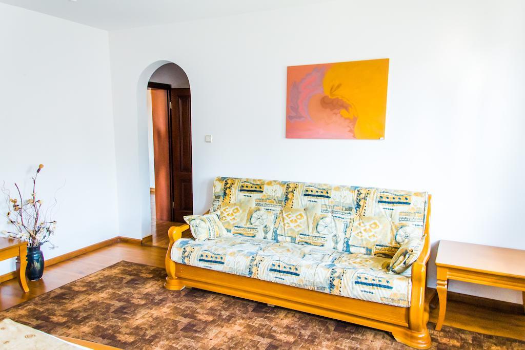 Family Hotel Elegance อาร์บานาซิ ภายนอก รูปภาพ